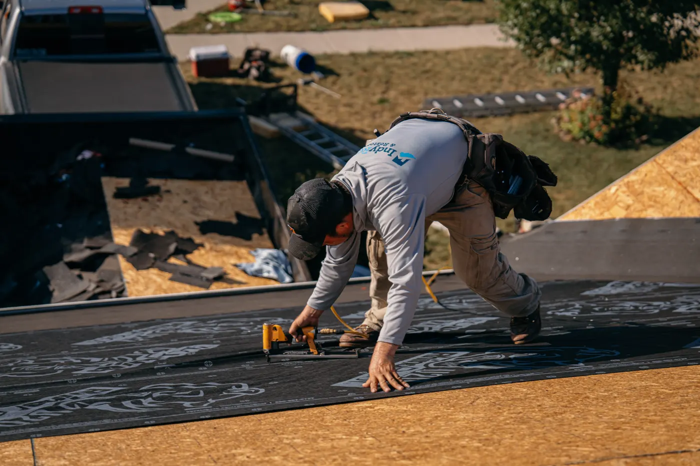 Roofing by Holliday Park Roofing near Wynnedale, IN